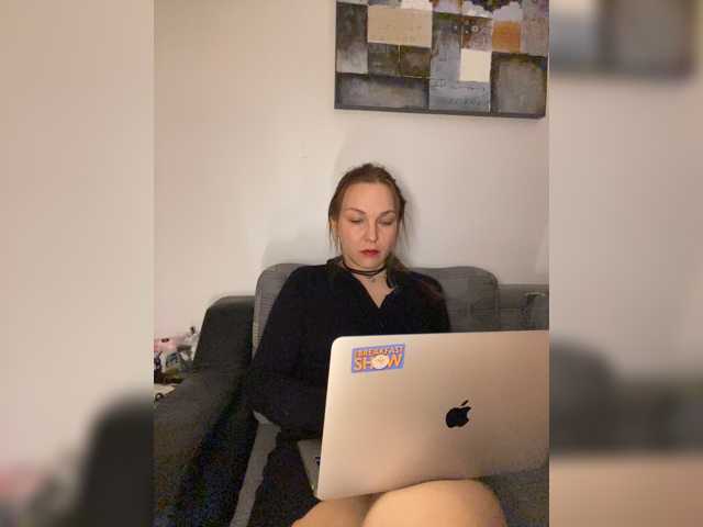 Alisasqrl live cam on BongaCams