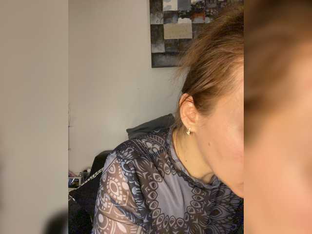 Alisasqrl live cam preview