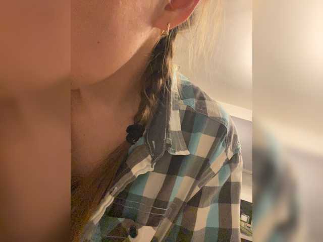 Alisasqrl live webcam show