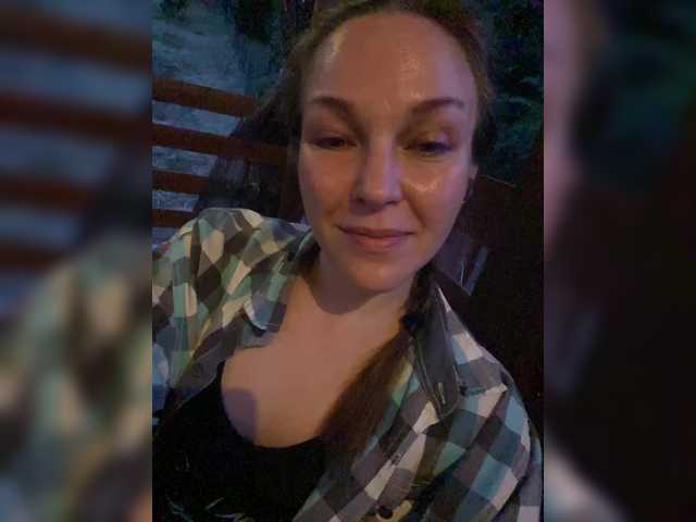 Alisasqrl live webcam show
