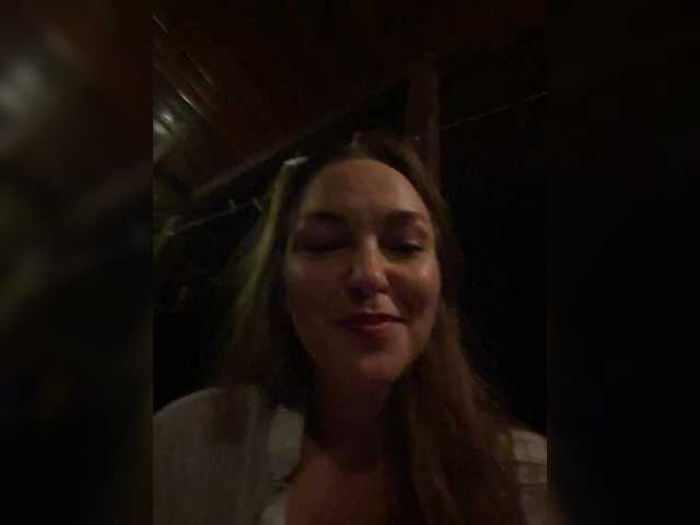 Alisasqrl live cam on BongaCams