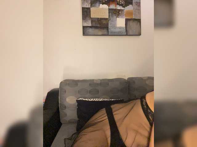 Alisasqrl live cam on BongaCams