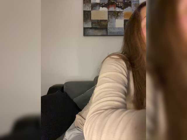 Alisasqrl live cam on BongaCams