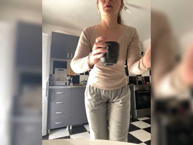 Alisasqrl live cam preview