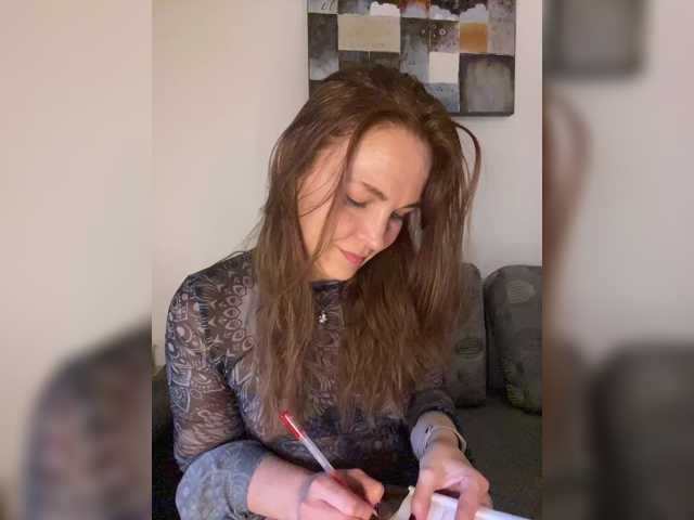 Alisasqrl live cam preview