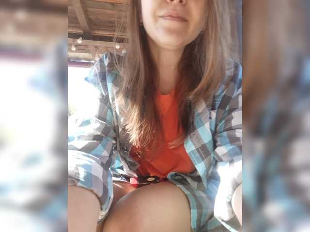 Alisasqrl live cam on BongaCams