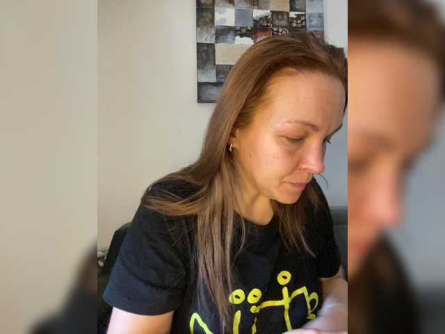 Alisasqrl live cam preview