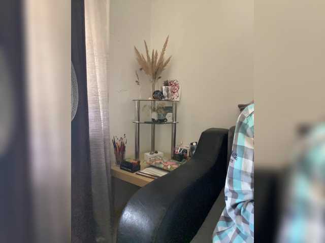 Alisasqrl live cam preview