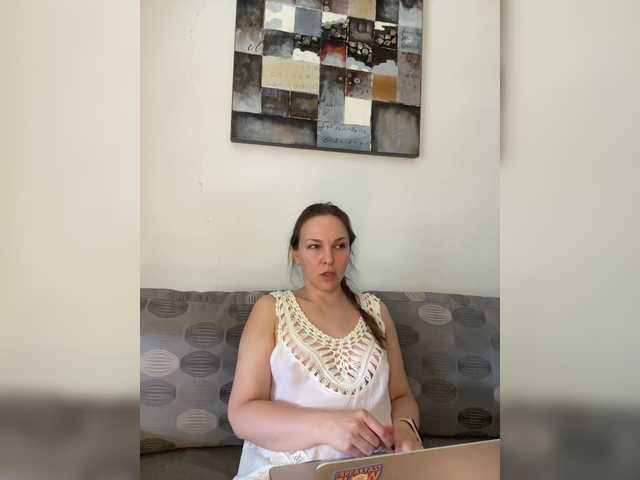 Alisasqrl live webcam show