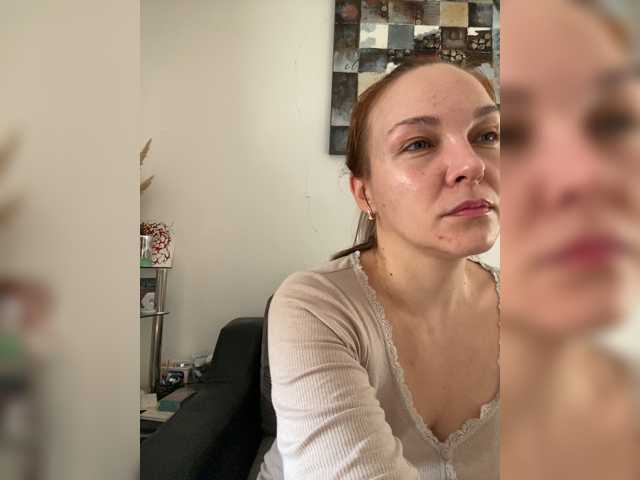 Alisasqrl live cam preview