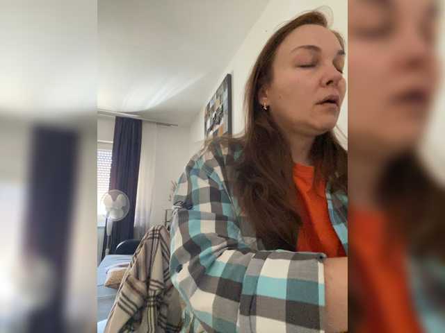 Alisasqrl live cam preview