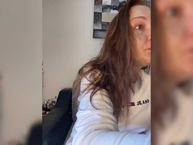 Alisasqrl live cam on BongaCams