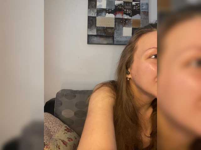 Alisasqrl live cam on BongaCams