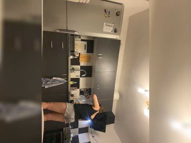 Alisasqrl live webcam show
