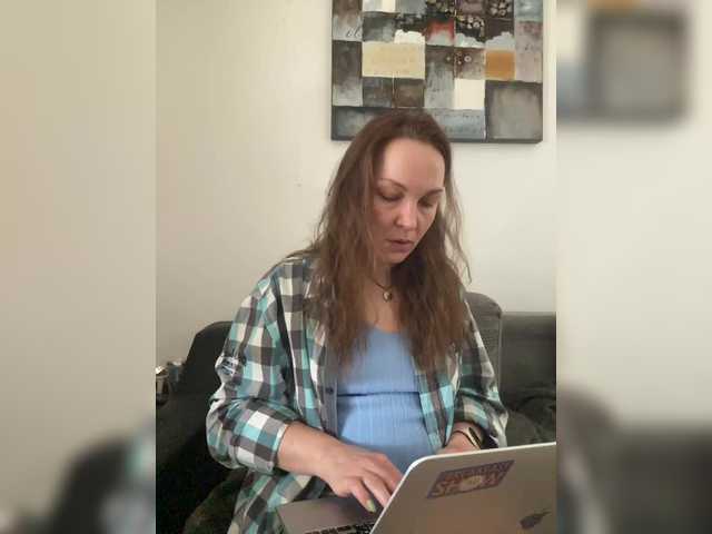 Alisasqrl live cam on BongaCams