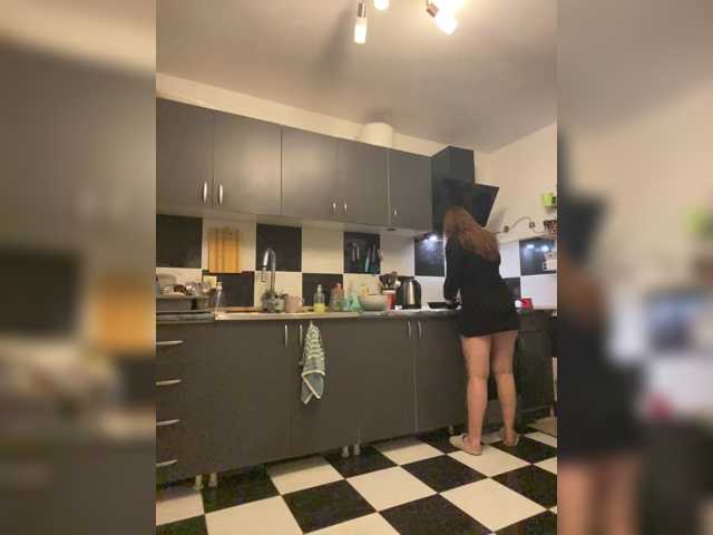 Alisasqrl live cam preview