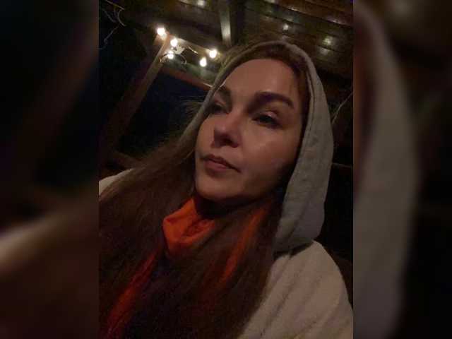 Alisasqrl live cam preview