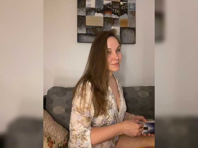 Alisasqrl live cam on BongaCams