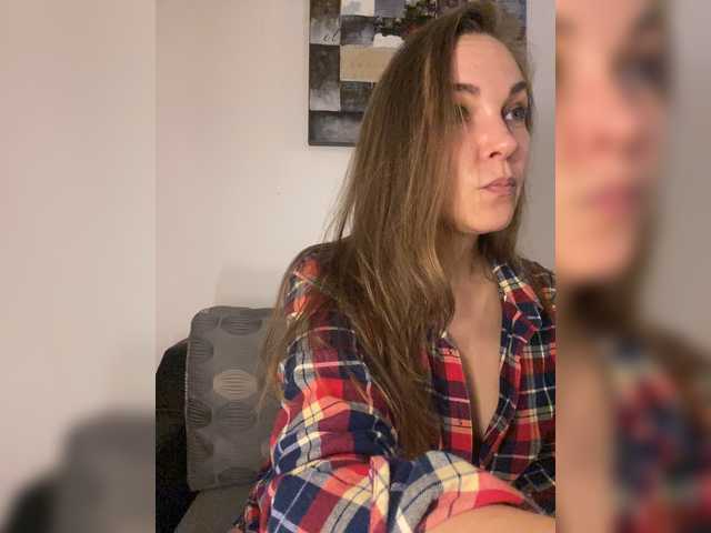 Alisasqrl live webcam show