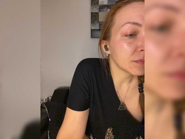 Alisasqrl live cam preview