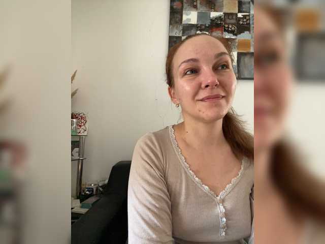 Alisasqrl live cam on BongaCams