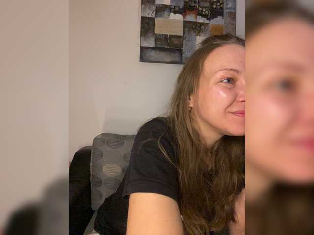 Alisasqrl live cam on BongaCams