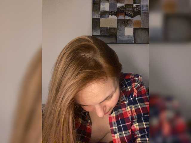 Alisasqrl live cam preview