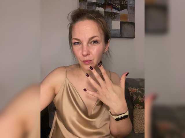 Alisasqrl live webcam show