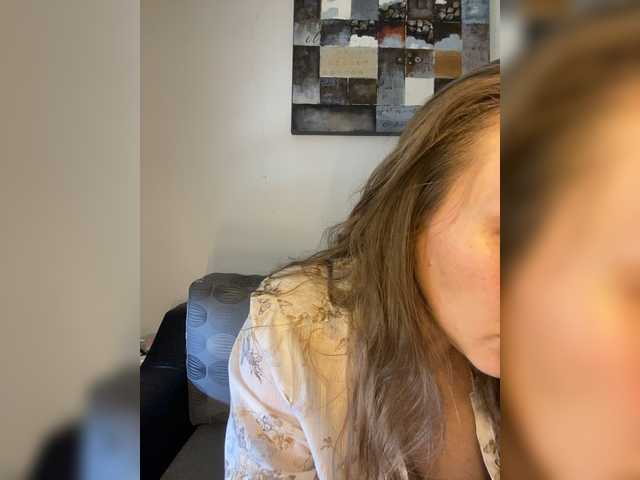 Alisasqrl live cam on BongaCams