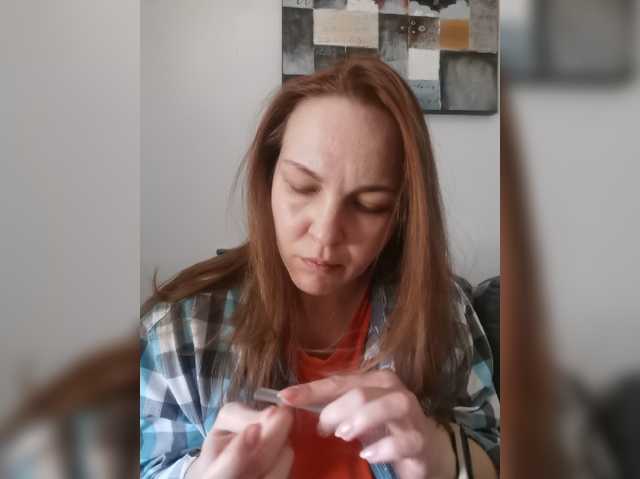 Alisasqrl live cam on BongaCams
