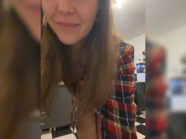 Alisasqrl live webcam show