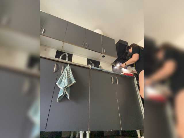 Alisasqrl live cam preview