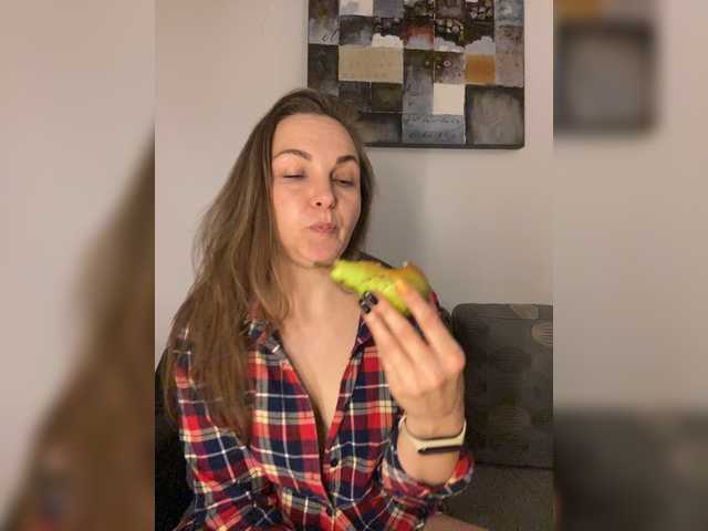 Alisasqrl live webcam show