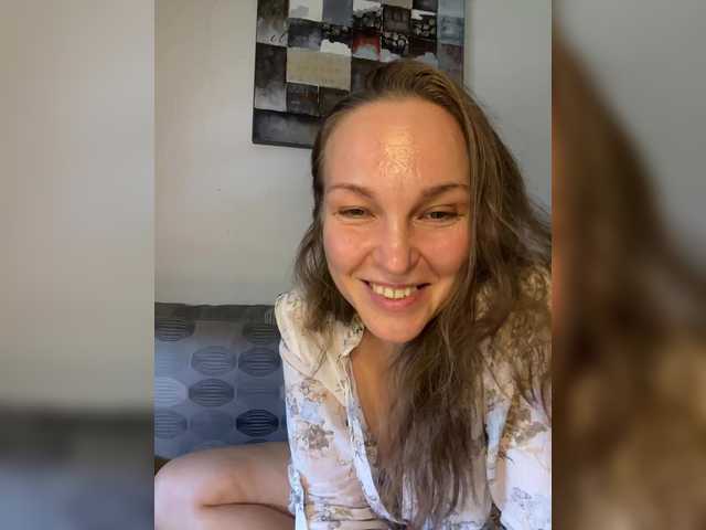 Alisasqrl live webcam show