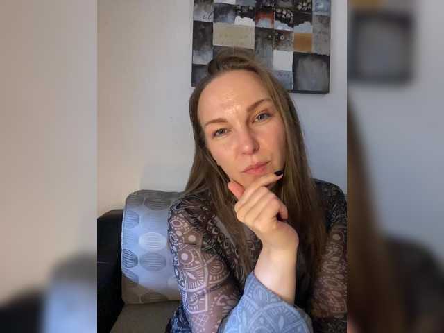 Alisasqrl live webcam show