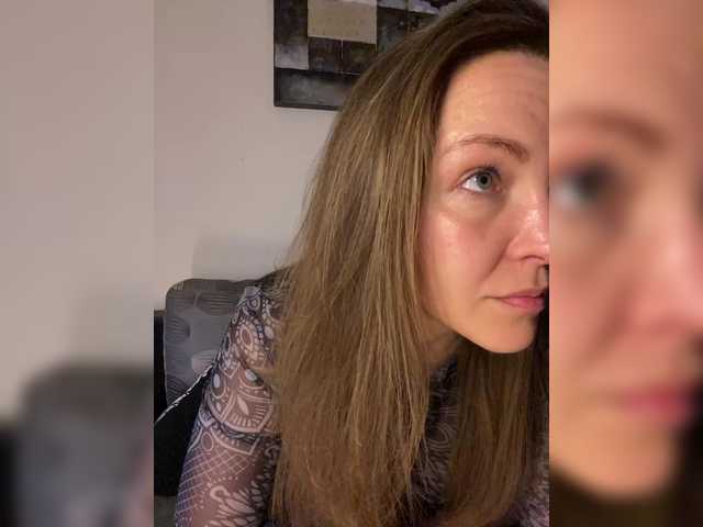Alisasqrl live webcam show