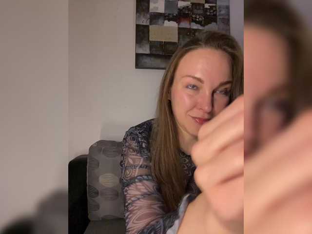 Alisasqrl live webcam show
