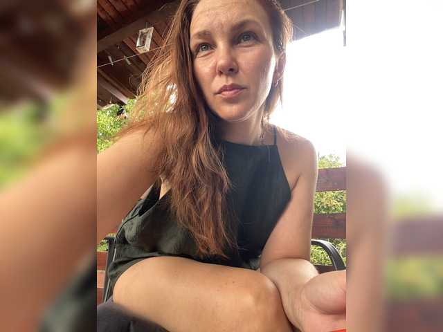 Alisasqrl live cam on BongaCams