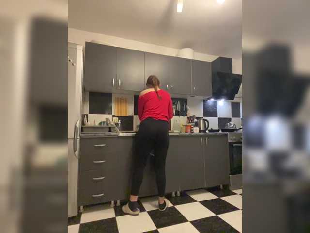 Alisasqrl live cam on BongaCams