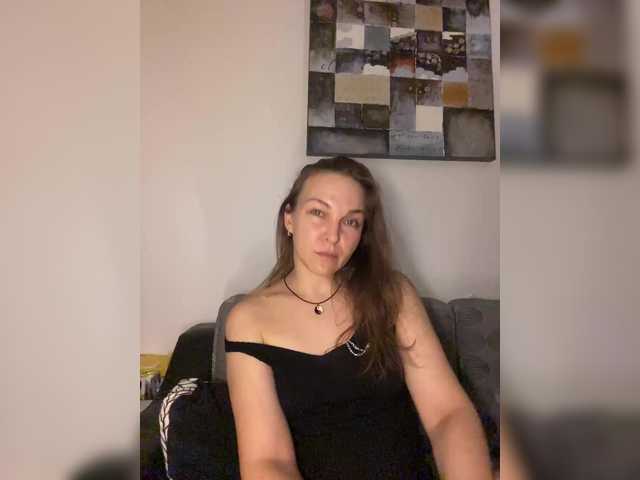Alisasqrl live cam on BongaCams