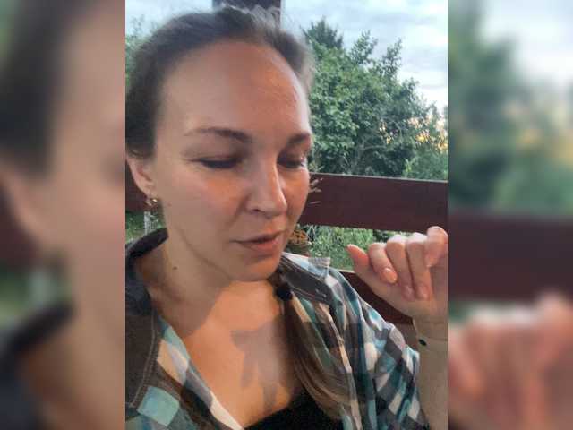 Alisasqrl live webcam show