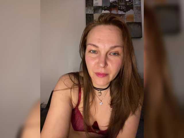 Alisasqrl live cam preview