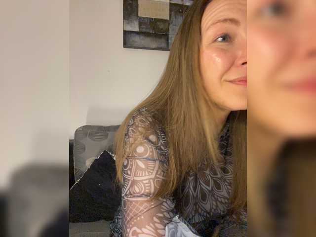 Alisasqrl live webcam show