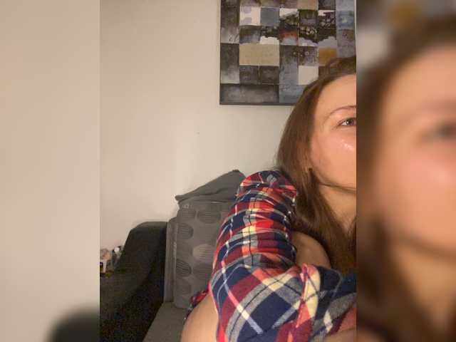 Alisasqrl live cam preview