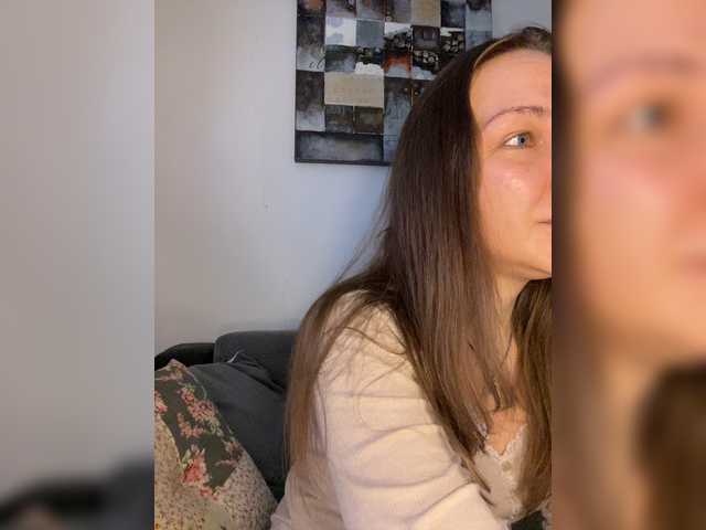 Alisasqrl live cam on BongaCams