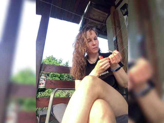 Модель: Alisasqrl