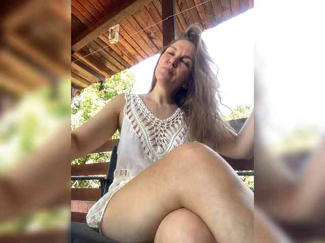Модель: Alisasqrl