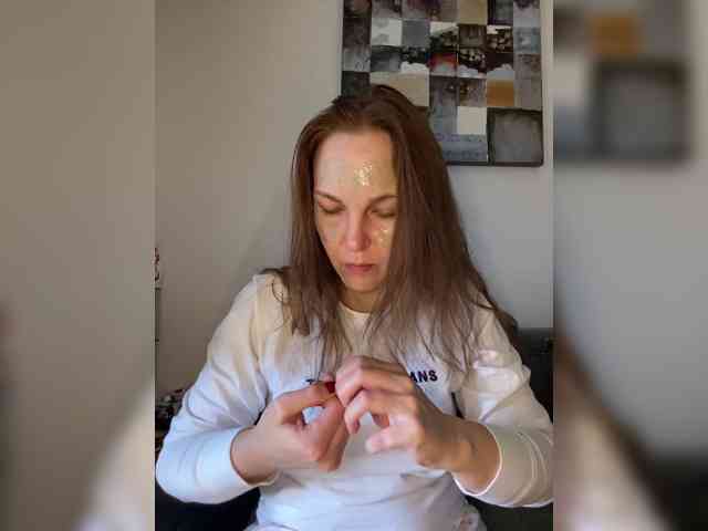 Alisasqrl Live Webcam on BongaCams