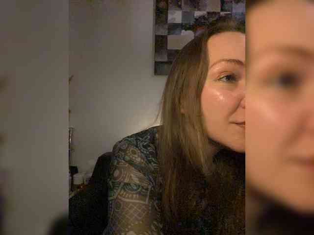 Alisasqrl Live Webcam on BongaCams
