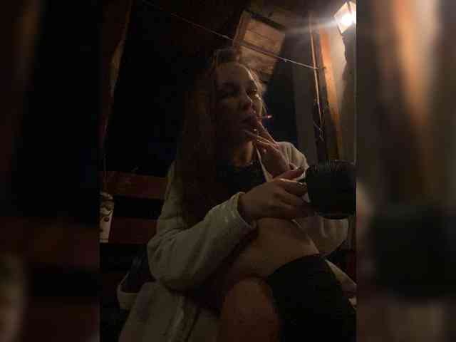 Alisasqrl Live Webcam on BongaCams